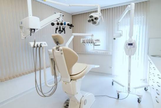 Zahnklinik Ungarn Helvetic Clinics – Hochwertige Zahnmedizin zu attraktiven Preisen Zahnklinik Ungarn Helvetic Clinics